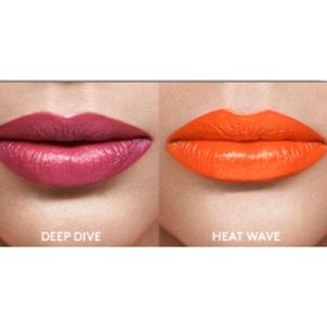 Buxom va-va- Plump bundle